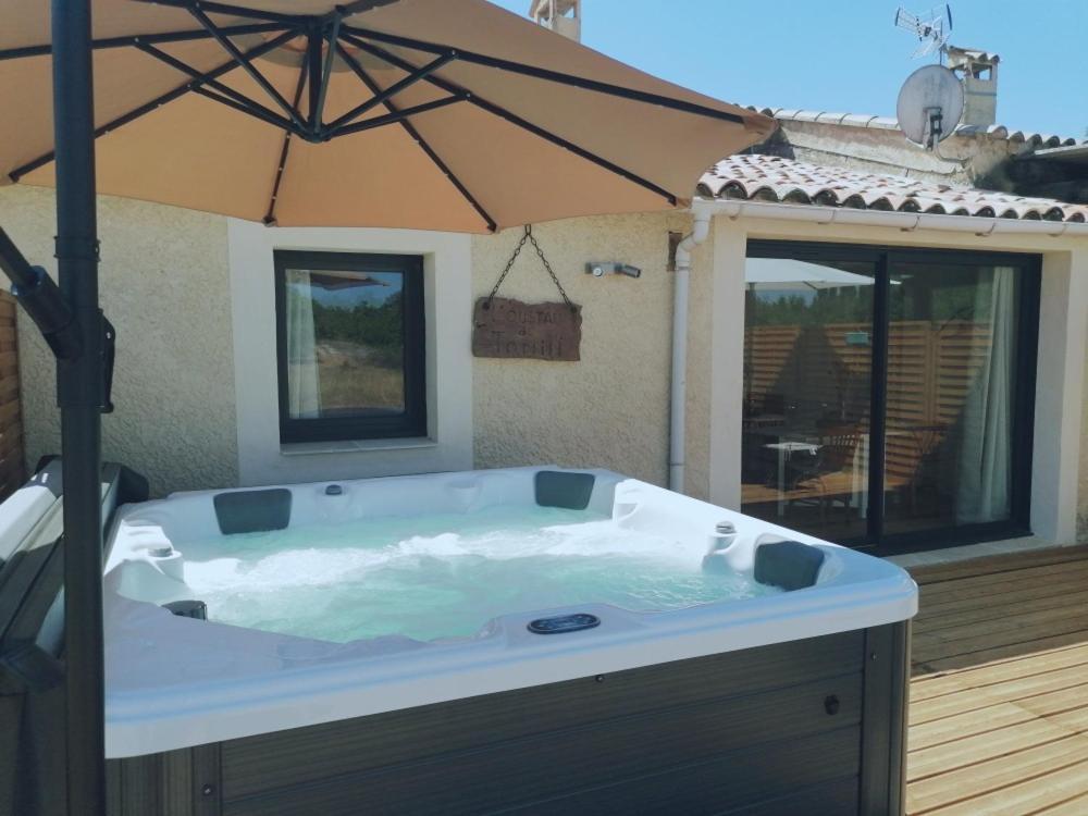 Gite De Charme Spa Privatif L'Oustau Di Tonin Malaucène Exterior foto